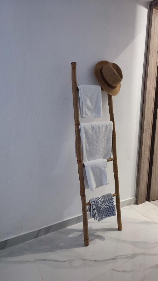 Ready Studio Skiathos-stad Buitenkant foto